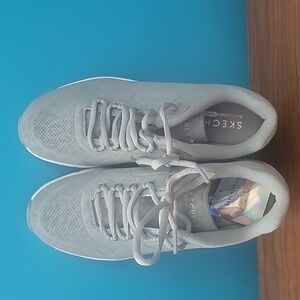 Skechers Street tennis shoes